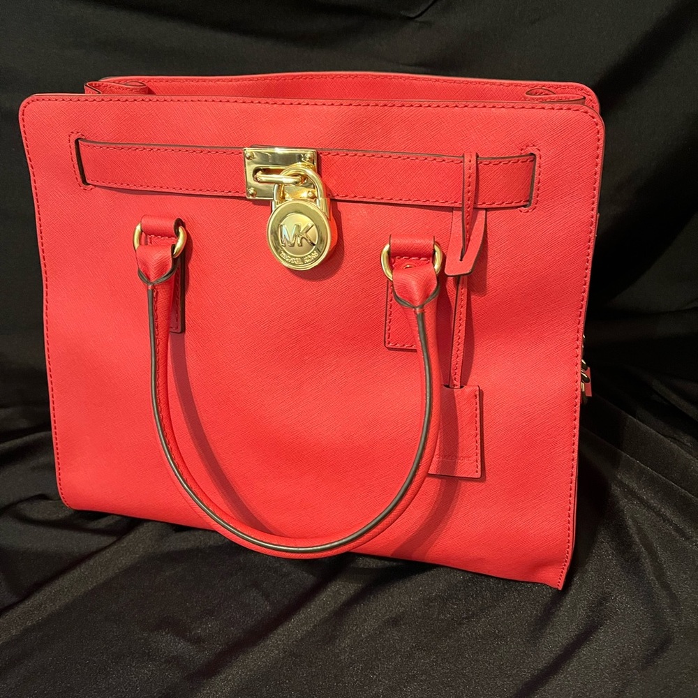 LIKE NEW Michael Kors bag